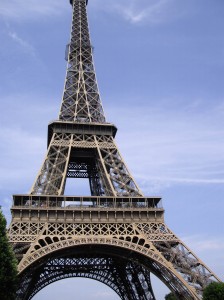 The Eiffel Tower from un velo